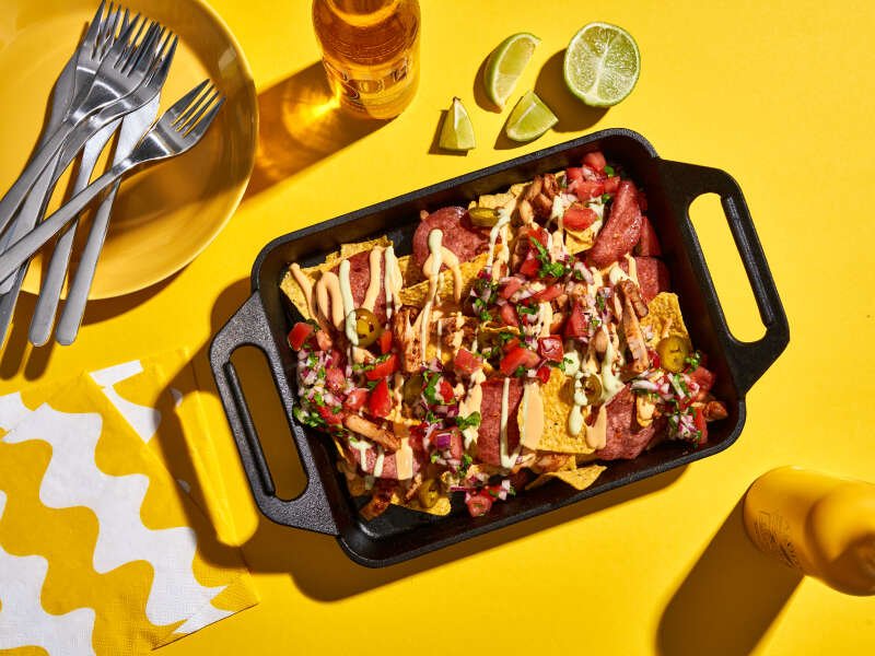 Kananpojan nachopelti ja tuoretomaattisalsaa