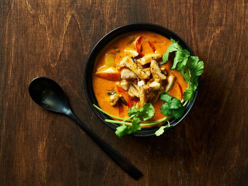 Nopea Thai-kanakeitto